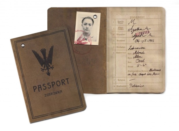 agatha-passport-1002x733